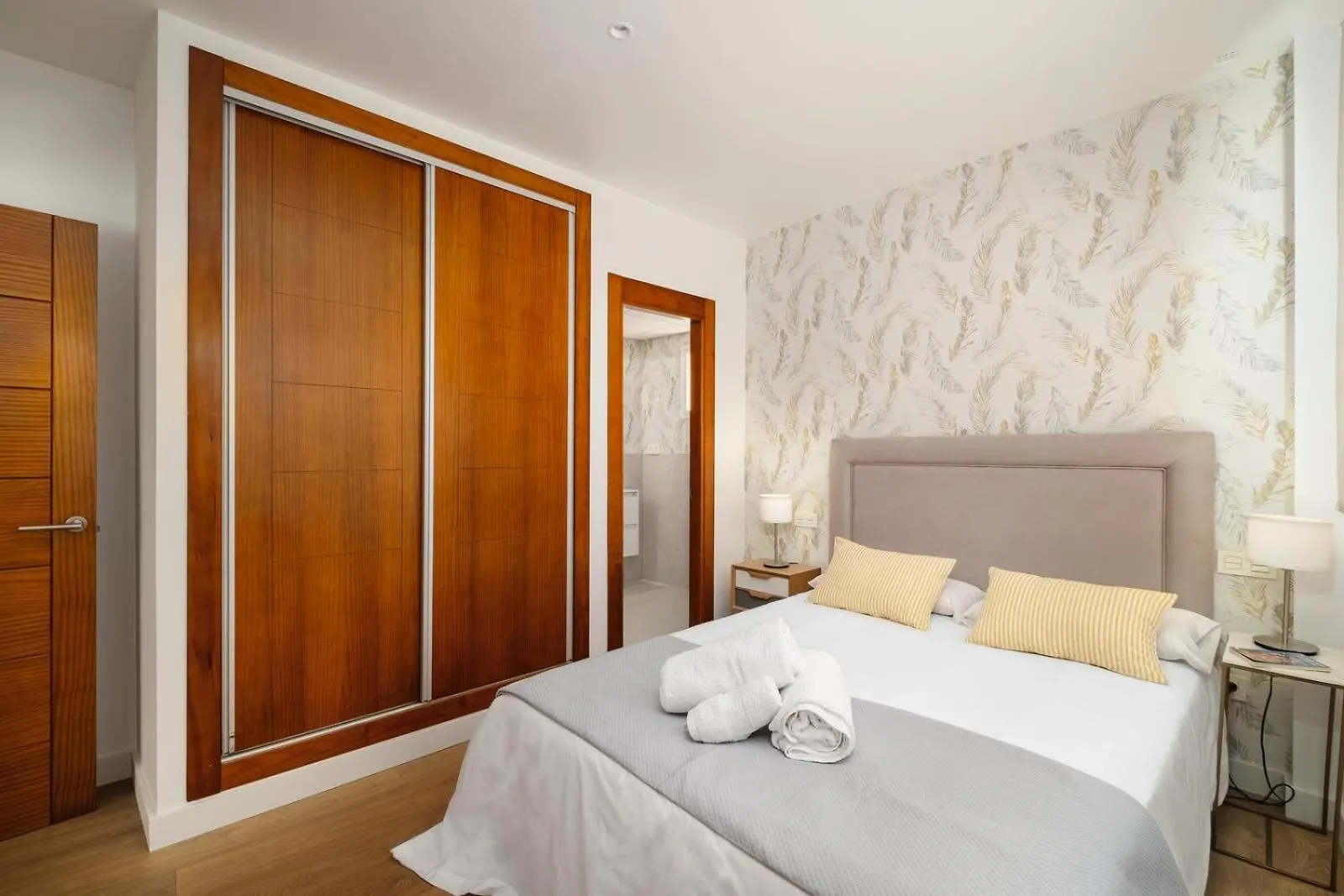 Apartamentos Pedregalejo Beach Playa مالقة 0*,